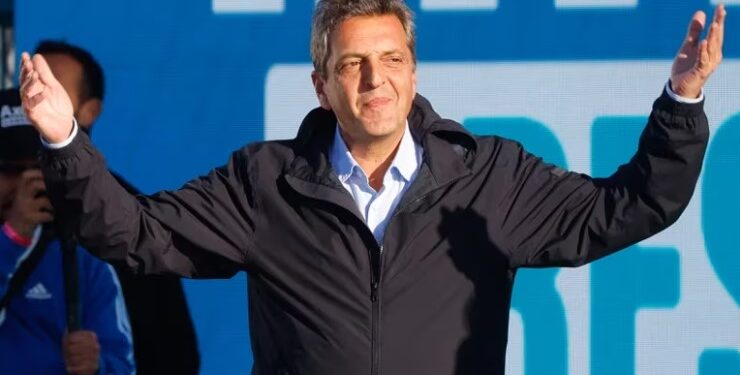 Massa ganó la elección pero habrá segunda vuelta con Milei