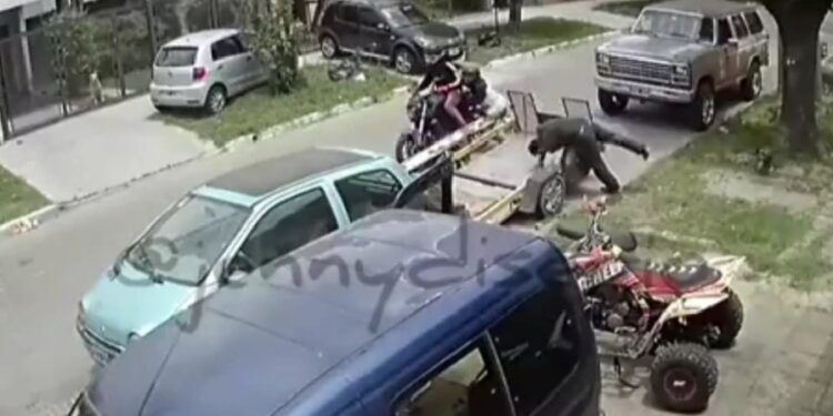 Temperley: sicarios le pegaron un tiro en la cabeza a un mecánico