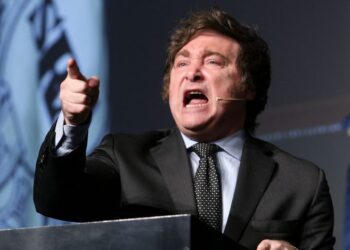 Sanma, Claypole y Brown de Adrogué repudian a Milei y llaman a votar a Massa