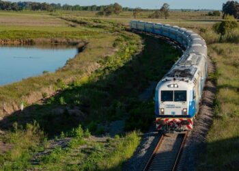 Anuncian la fecha en que saldrán a la venta los pasajes de tren de larga distancia para diciembre, enero y febrero
