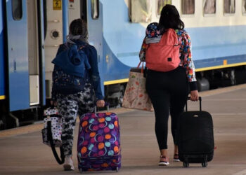 Anuncian la fecha en que saldrán a la venta los pasajes de tren de larga distancia para diciembre, enero y febrero