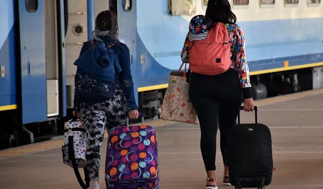 Anuncian la fecha en que saldrán a la venta los pasajes de tren de larga distancia para diciembre, enero y febrero