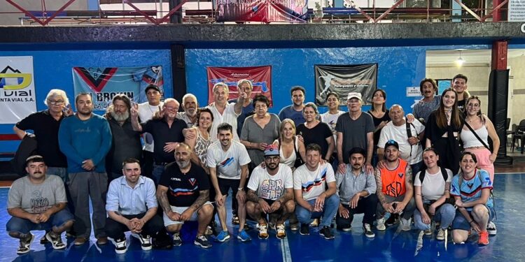 Adrogué: Vairo ganó por 56 votos y será presidente de Brown por dos años más