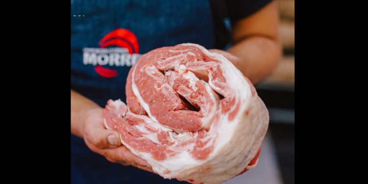 Lomas y Brown cerraron un acuerdo de precios para comprar carne a bajo costo