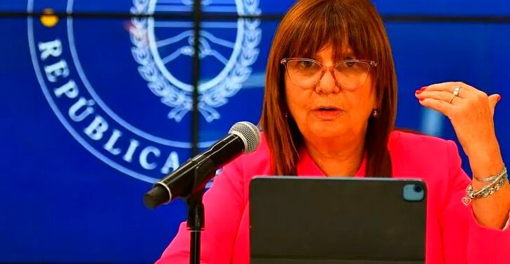 Bullrich presentó un protocolo para reprimir la protesta social y la acusan de querer suspender las garantías constitucionales