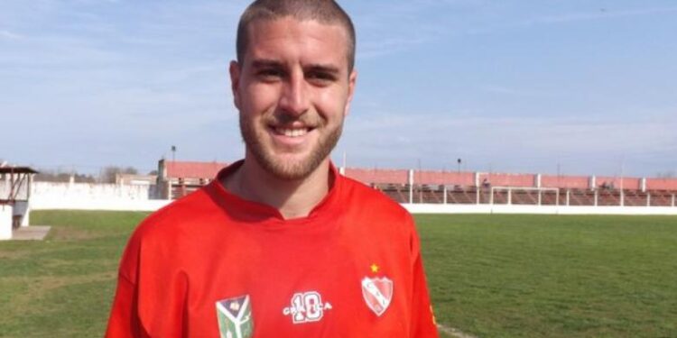 Brown de Adrogué sumó a un delantero como su primer refuerzo