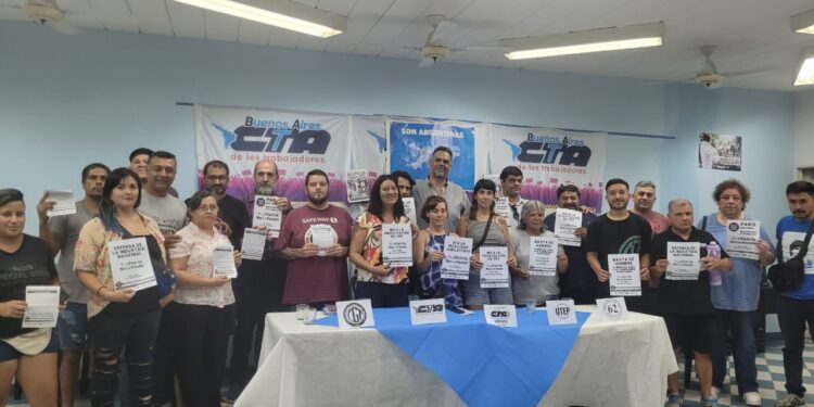 Burzaco: sindicatos, organizaciones sociales, cooperativas y estudiantes, unidos para rechazar el ajuste de Milei