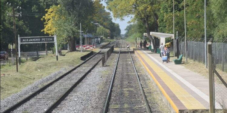 Es de Calzada, violó a una mujer que se bajó del colectivo y lo detuvieron