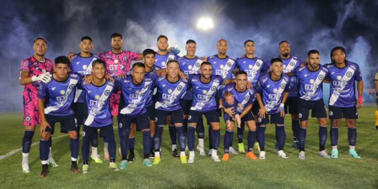 Con su gente, San Martín tuvo su debut histórico en la Primera B