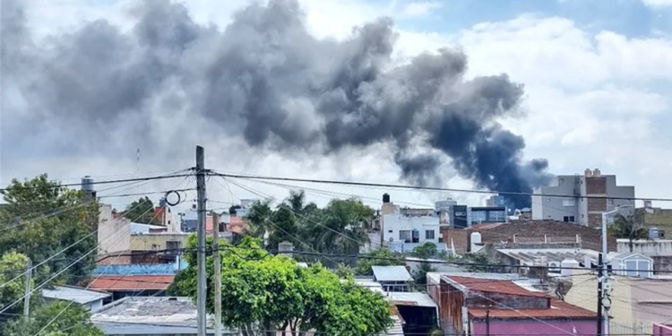 Se incendiaron vagones de una formación del tren Roca en Gerli