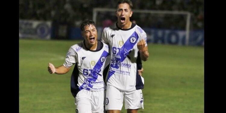 Golazo, triunfo y punta para San Martín de Burzaco
