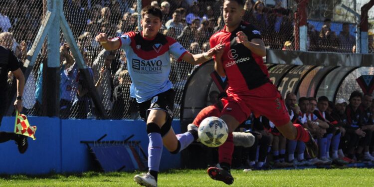 Brown de Adrogué sufrió una durísima goleada ante un Colón inspirado