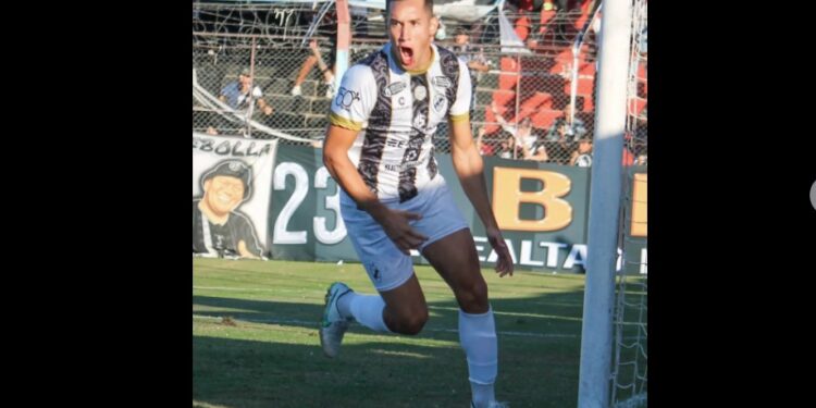 Claypole ganó en Adrogué su tercer partido consecutivo