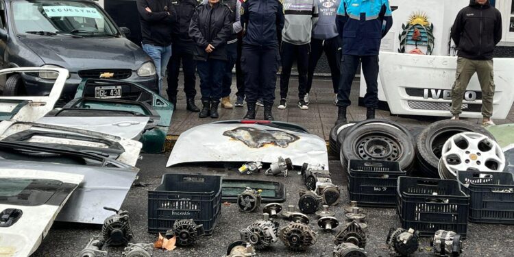 Desarticulan desarmaderos de autos en Glew, Calzada y Malvinas