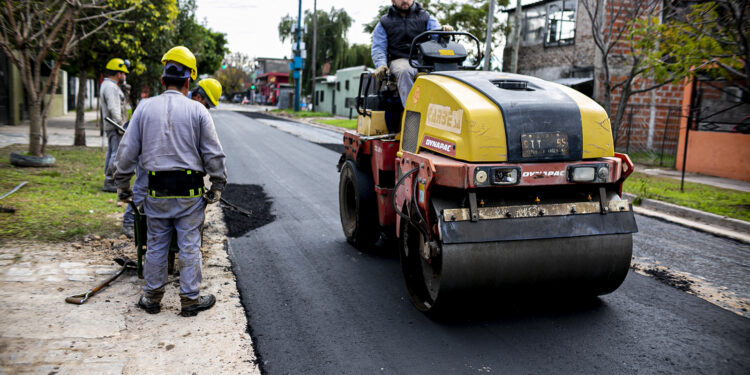 El municipio de Brown avanza con obras viales en las localidades