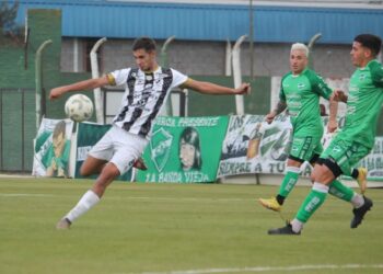 Claypole volvió a ganar y sube en la tabla de la Primera C