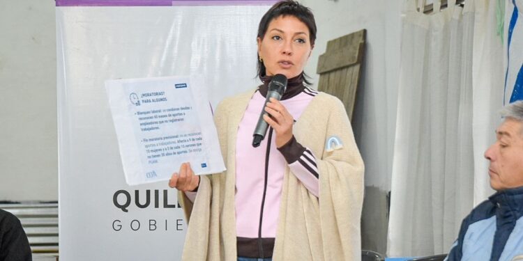 Mayra Mendoza denunció que la amenazaron y hallaron una bala en el hall de su edificio