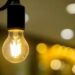 La tarifa de electricidad en la Argentina es la más cara en 30 años con relación al poder adquisitivo