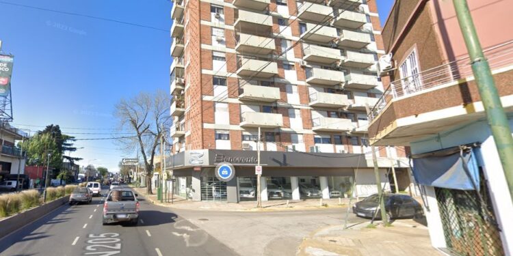 Conmoción en Temperley: una anciana se suicidó arrojándose de un octavo piso