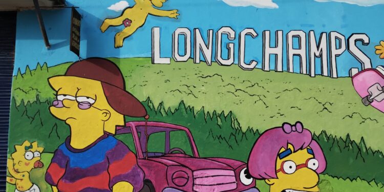 Deja que tu espíritu se eleve: mirá el mural de Los Simpson que pintaron en Longchamps