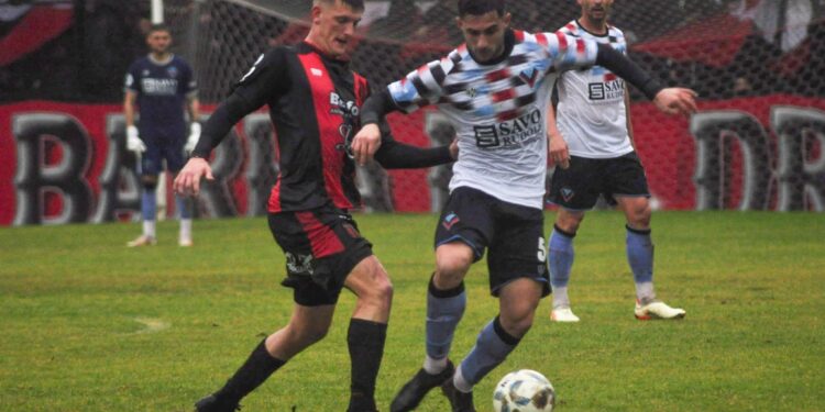 Brown recibió otro golpe, Claypole se trajo un buen empate y Sanma perdió en Burzaco