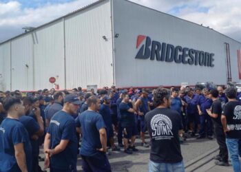 Operarios de Firestone marchan hoy contra el freno de la producción y ante la amenaza de despidos masivos