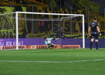 Temperley ganó otra vez por penales y se metió en cuartos de la Copa Argentina