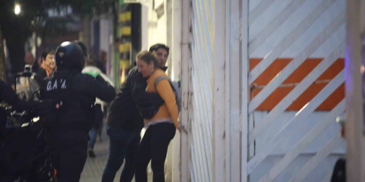 Una vecina de Lomas estuvo dos meses detenida por manifestar contra la Ley Bases