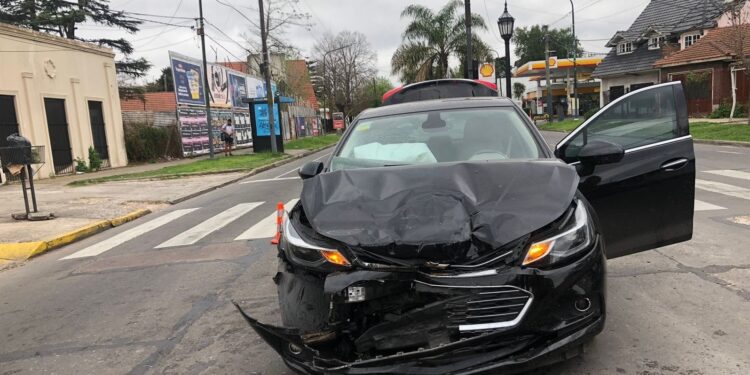 Domingo accidentado y con heridos en San José y Adrogué