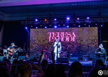 Teresa Parodi llega a Burzaco: canciones urgentes para los días difíciles