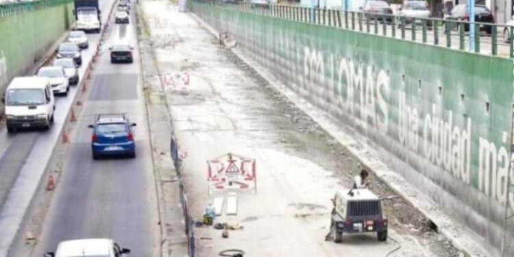 Por obras, cerraron totalmente el paso bajo a nivel de Temperley