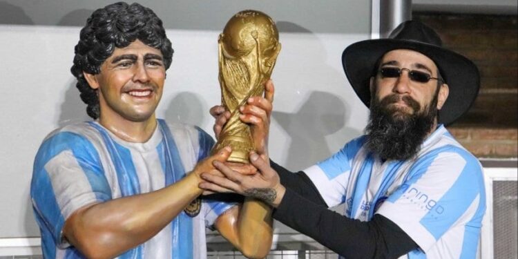 Lomas: Piti Fernández en el lanzamiento de Comunidad D10S