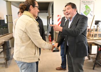 Llaman a concurso para cubrir más de 3700 cargos de directores y vice de escuelas bonaerenses