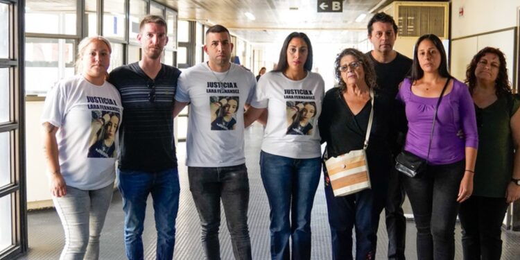 Tenia 17 años, era de Lomas y la mataron para robarle: declararon culpables a los acusados de matar a Lara Fernández
