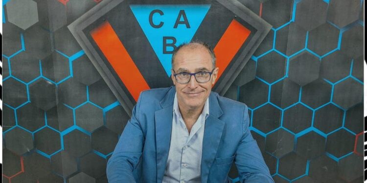 Brown de Adrogué anunció a Lisa como su nuevo entrenador