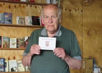 Se crio en Lomas, se fue a vivir a Monte y se recibió a los 86 años: “No estudiar es un pecado de juventud”