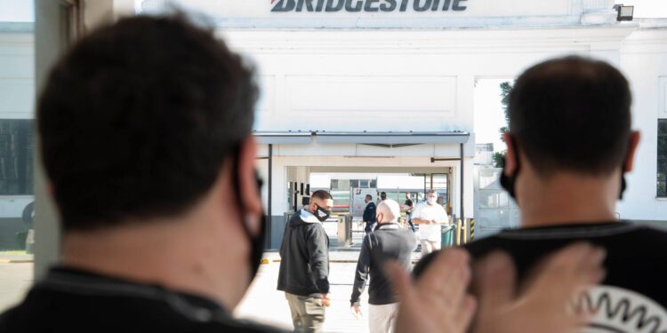 Llavallol: Firestone propuso despedir a casi 300 trabajadores más