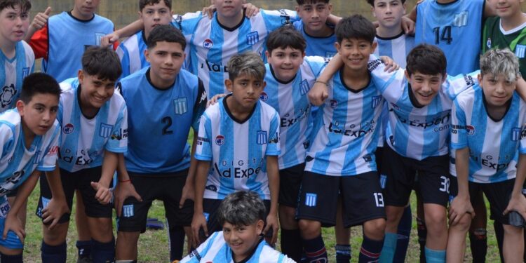 Durante febrero, Racing de Burzaco incorpora nuevos jugadores