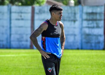 El Tricolor sumó un ex Racing y debuta ante Excursionistas