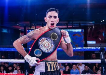 Yiyo campeón: el boxeador de Burzaco ganó el título Fedelatín ante un duro rival