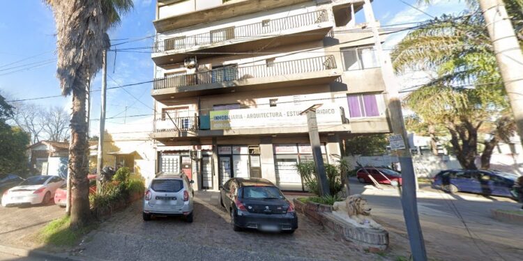 Brutal femicidio en Burzaco: mataron a puñaladas a una mujer de 34 años