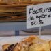 Por la crisis, panaderías del conurbano venden las facturas del día anterior con descuento
