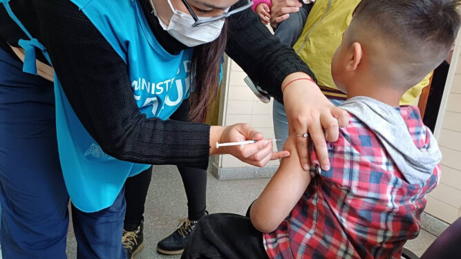 Sarampión: comienza la vacunación de refuerzo para niños en la región