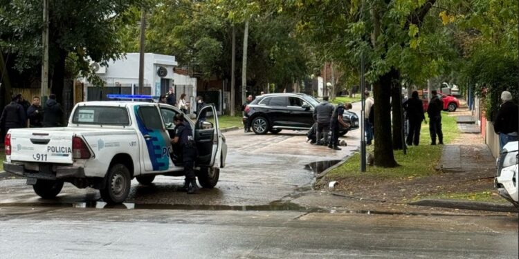 Tiroteo en Brown: la policía evitó un robo e hirió a un ladrón menor de edad