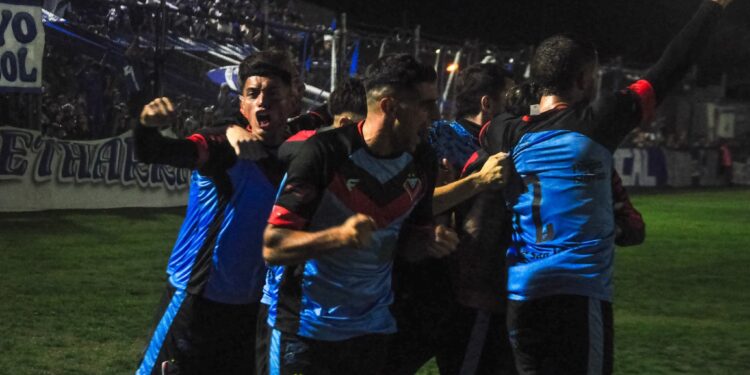 Al Tricolor le salió el tiro del final y le ganó a Sanma en Burzaco