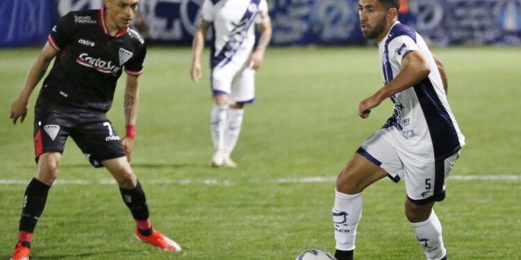 Franco Benítez en la antesala del choque entre El Trico y Sanma: «Este clásico es distinto a los demás»