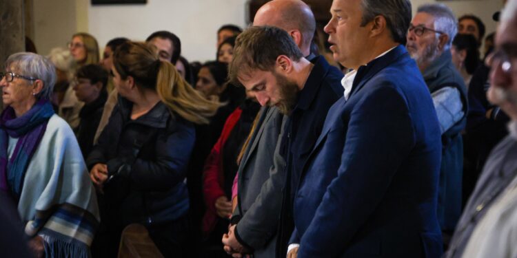 Lomas: intendentes participaron de una misa en memoria del Papa Francisco