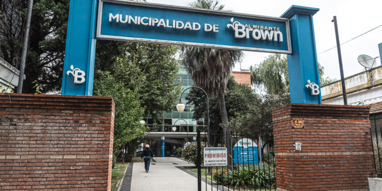 Lanzan en Brown la ventanilla única digital y los comerciantes podrán habilitar su negocio en horas