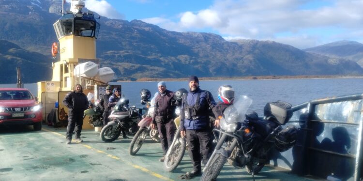«La Vueltita en Moto»: Cinco amigos del sur del conurbano hicieron un viaje alucinante por la Carretera Austral