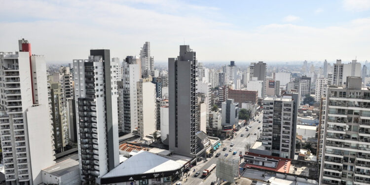 Vecinos rechazan la construcción cuatro megatorres en Banfield y Lomas